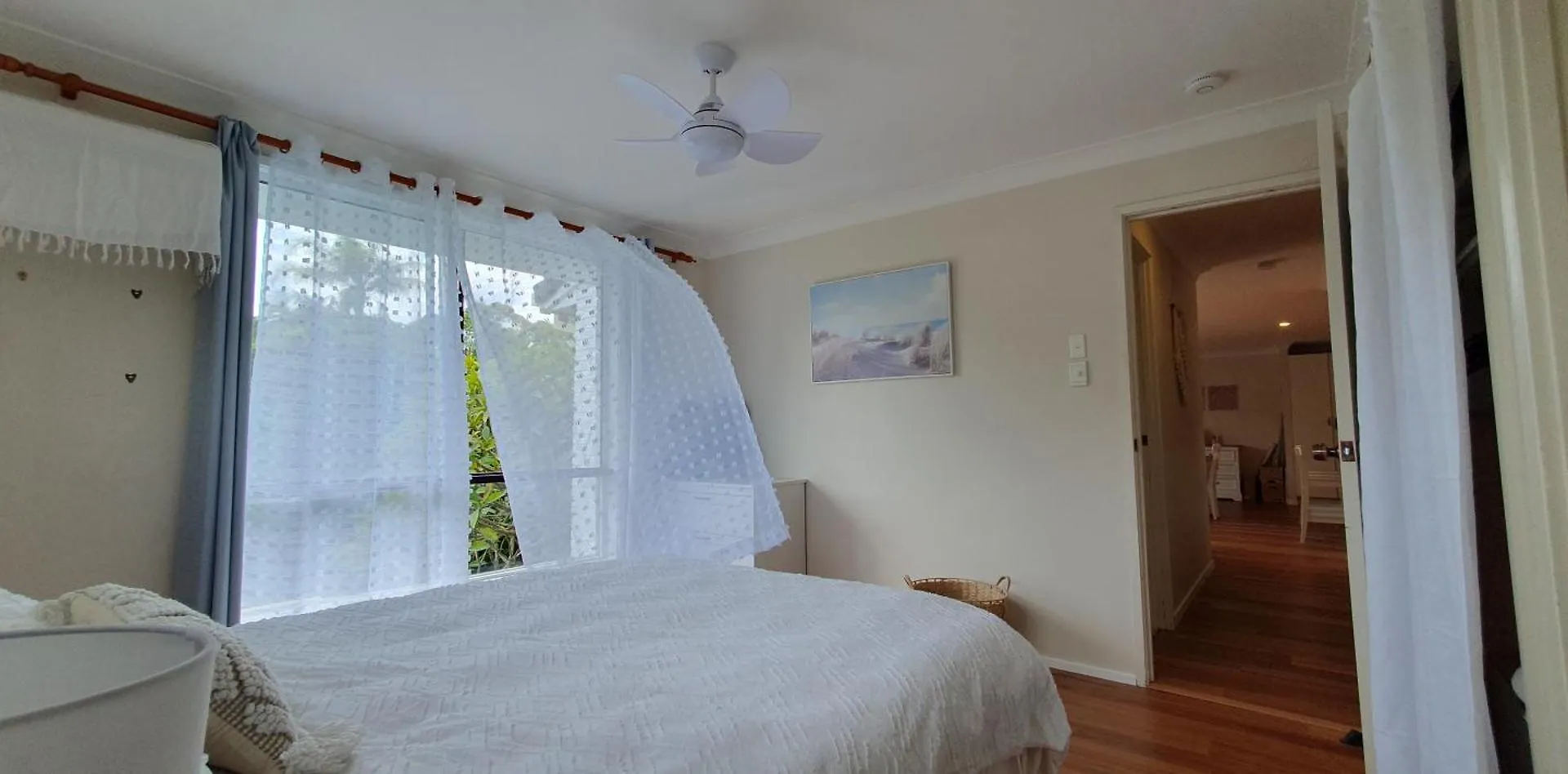 Gold Coast Family Retreat, Beach 1 And Half Kms, Shops, Full Home Australia