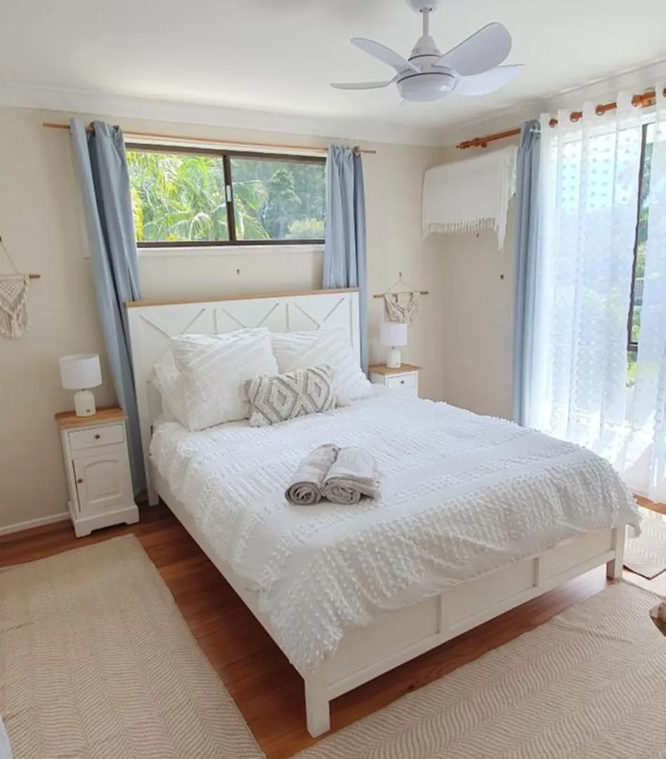Gold Coast Family Retreat, Beach 1 And Half Kms, Shops, Full Home 0*, Gold Coast Australia