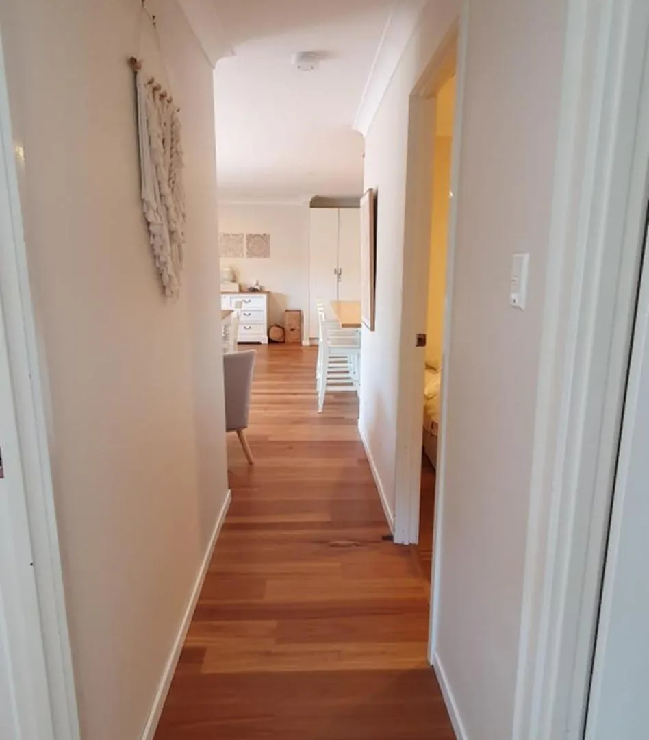 Gold Coast Family Retreat, Beach 1 And Half Kms, Shops, Full Home Gold Coast
