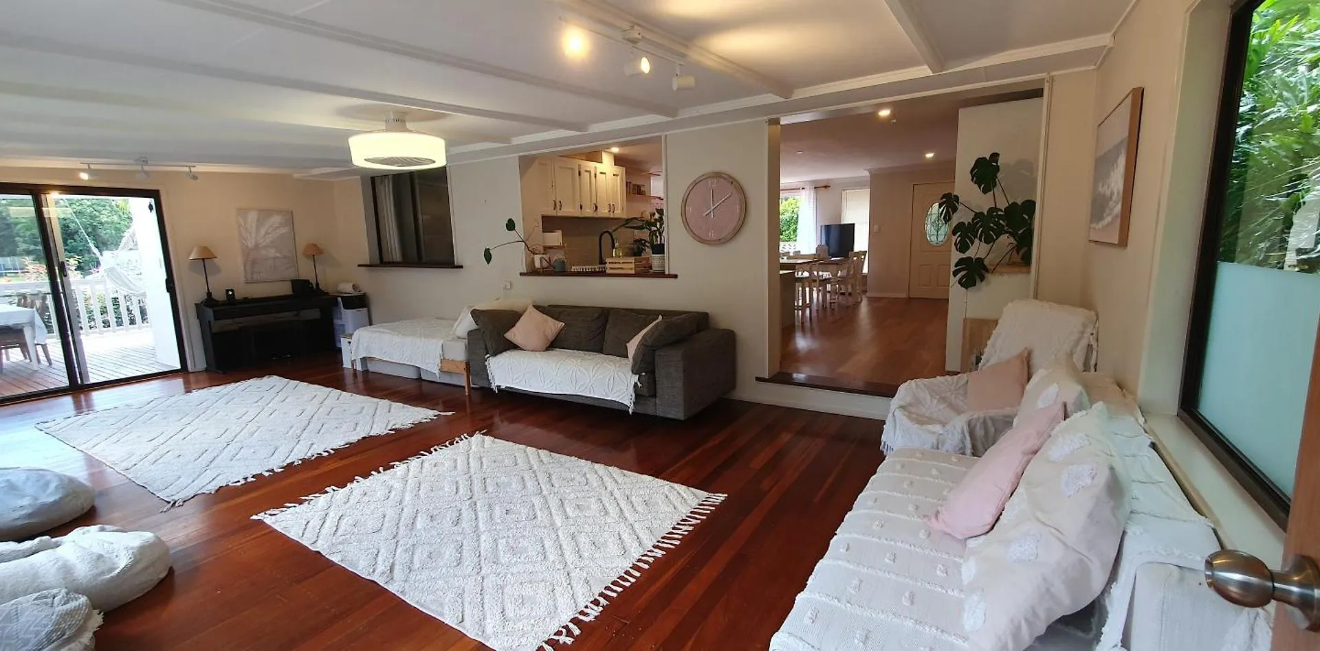 Gold Coast Family Retreat, Beach 1 And Half Kms, Shops, Full Home 0*, Gold Coast