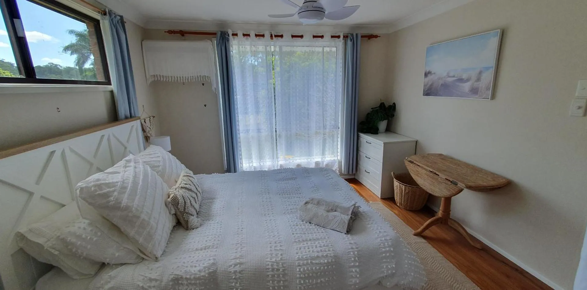 Apartment Gold Coast Family Retreat, Beach 1 And Half Kms, Shops, Full Home